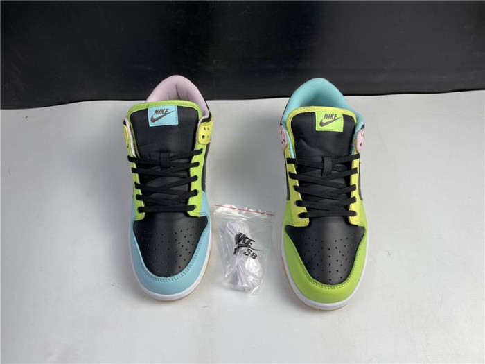 Nike Dunk Low SE ‘Free.99 - Black’ DH0952-001