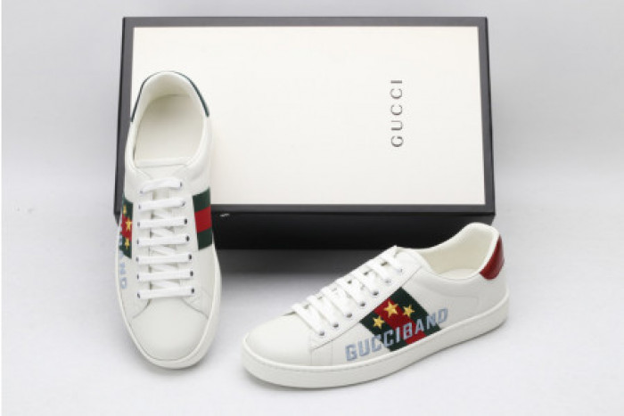 G*u*i ace embroidered low-top sneaker 603693 0fi10 9069