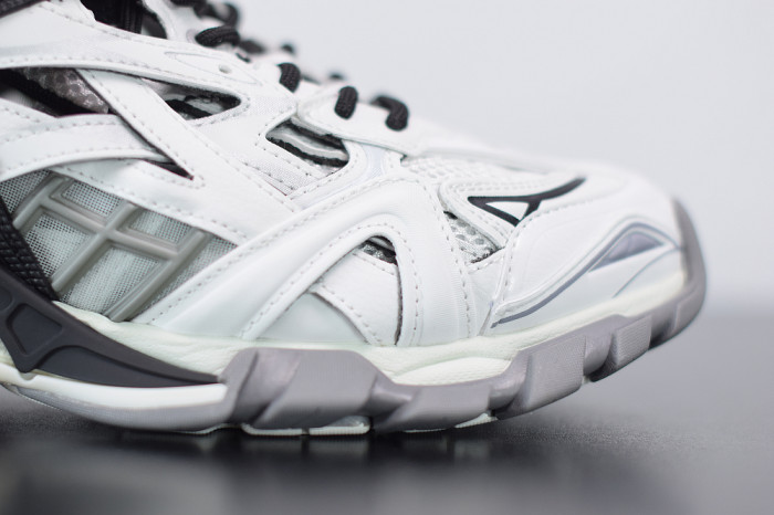 BLCG Track 2 570391 W2GN3 1090