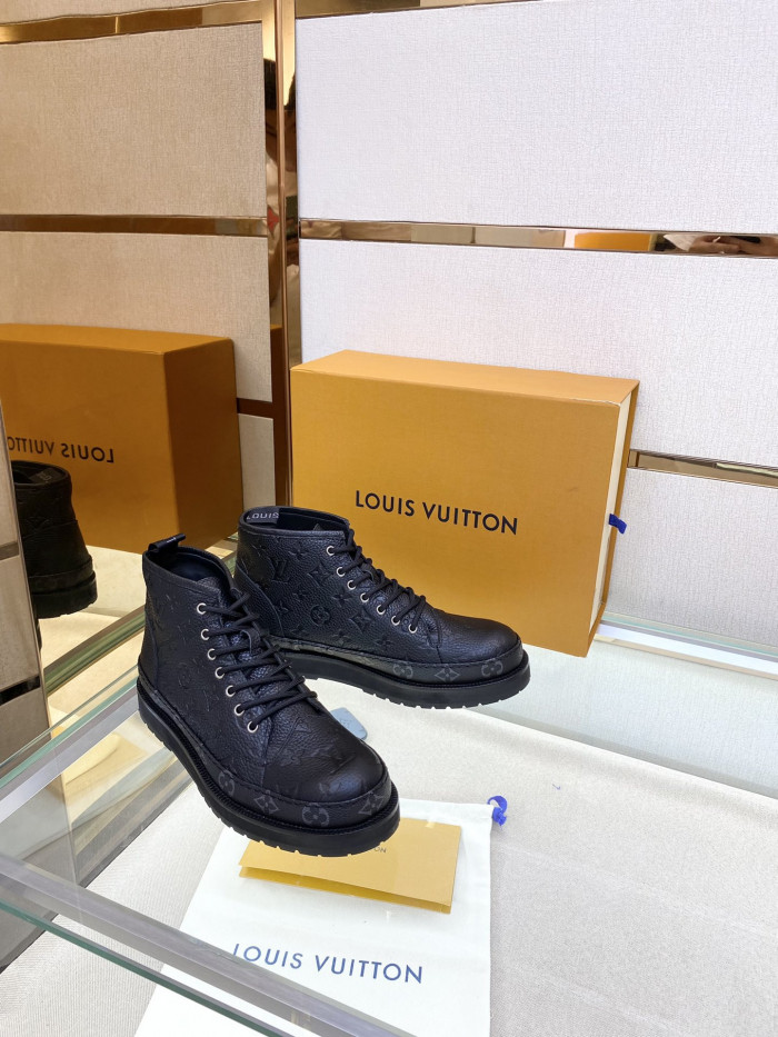 LOUS VUITON BOOTS