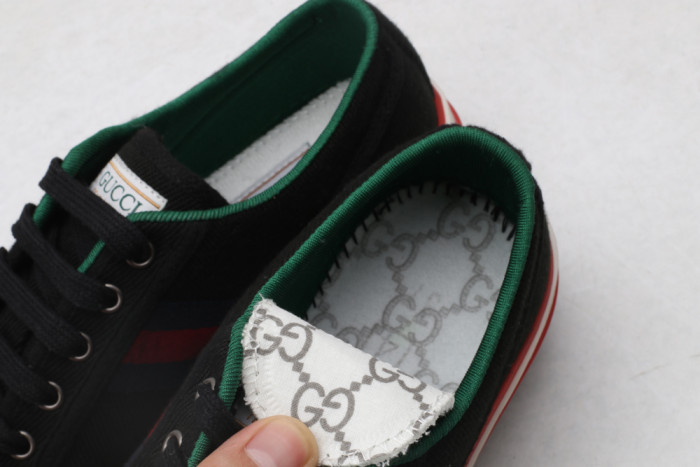 G*u*i low-top sneaker