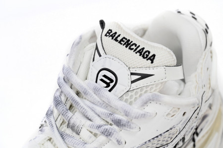 BALCIA Runner Graffiti White
