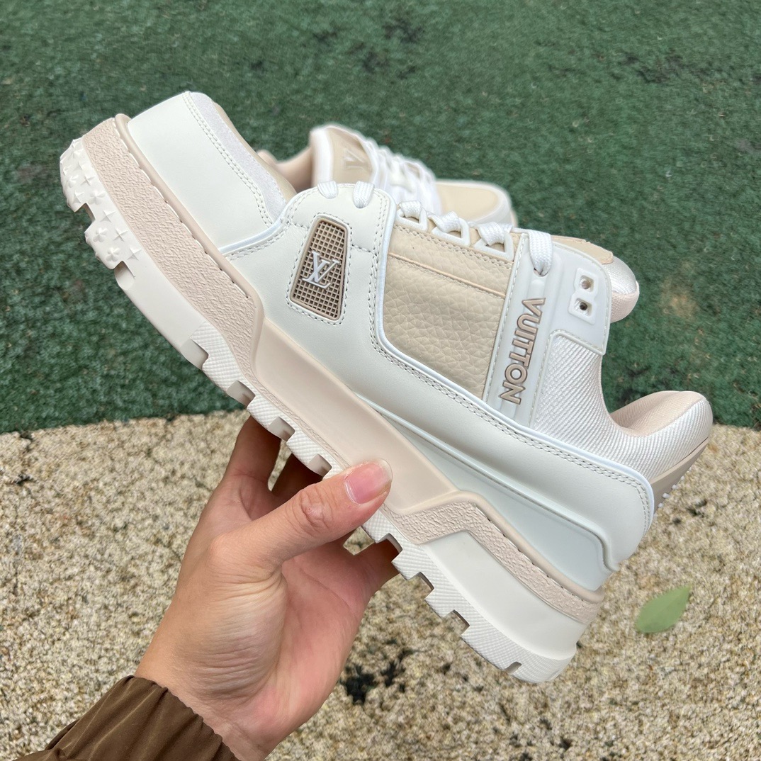 LV TRAINER MAXI Off-white brown