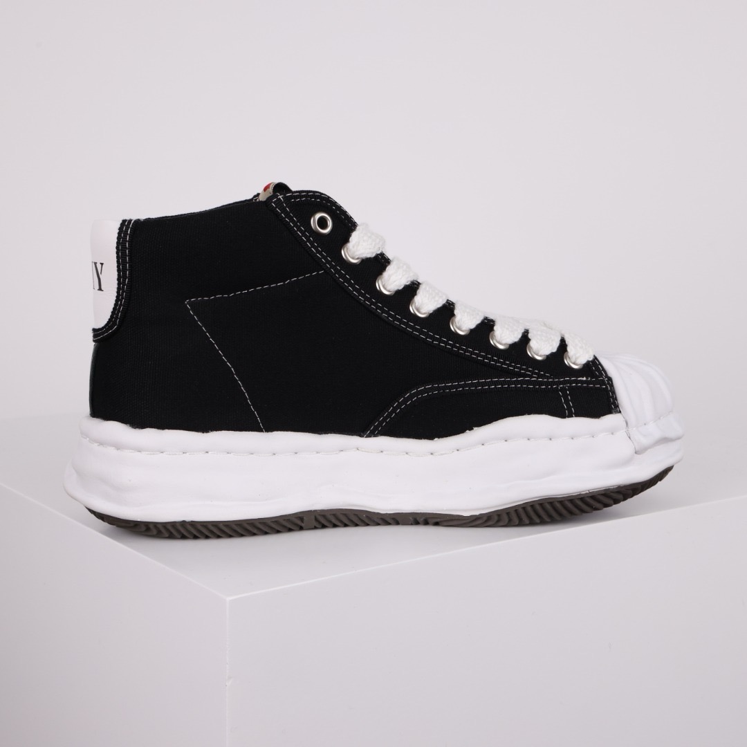 Ma*s*n mihara yasuhiro mmy sneaker